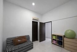 Robey Crescent (D19), Semi-Detached #540962521